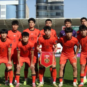 亚博-东体：中国足球在回归正确的方向，足协也给了教练信任和耐心