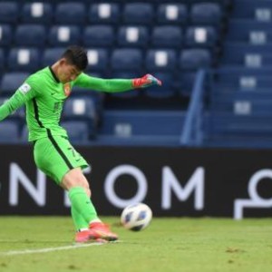 Yabo-扑点！2次封杀必进球！广州惨败战张健智成唯一亮点