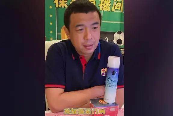 1647905872987036808.jpg 夜读.jpg